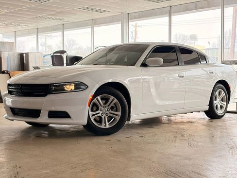 Used 2022 Dodge Charger SXT RWD image 43