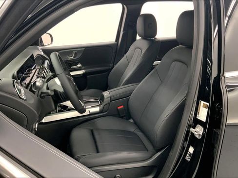 New 2026 Mercedes-Benz GLB 250 image 22