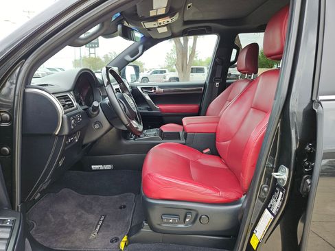Used 2023 Lexus GX 460 Luxury w/ Sport Design Package AWD/4WD image 9
