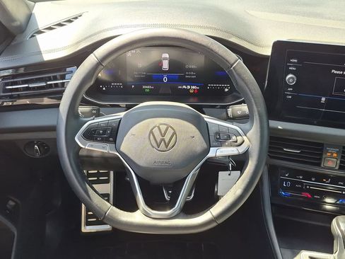 Used 2025 Volkswagen Jetta Sport FWD image 23