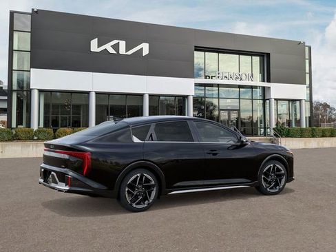 New 2026 Kia K4 GT-Line image 7