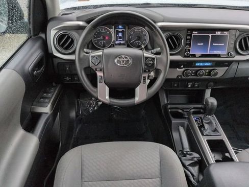 Used 2021 Toyota Tacoma SR5 RWD image 16