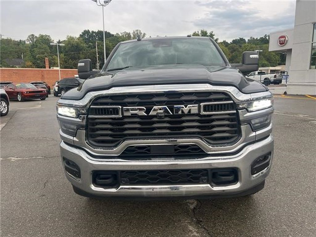 Used 2026 RAM 2500 Big Horn AWD/4WD image 2
