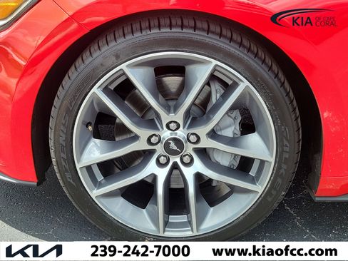 Used 2016 Ford Mustang GT Premium w/ Equipment Group 401A RWD image 10