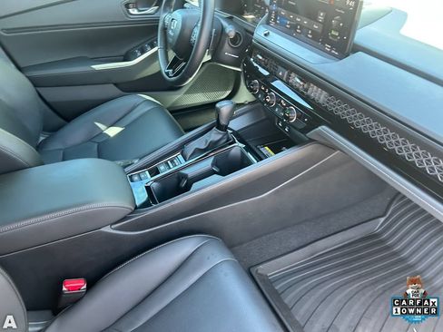 Used 2025 Honda Accord Sport image 13