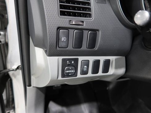 Used 2013 Toyota Tacoma PreRunner w/ SR5 Pkg RWD image 29