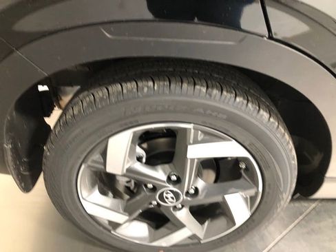 New 2026 Hyundai Venue SEL image 9