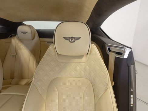 Used 2022 Bentley Continental GT AWD/4WD image 21