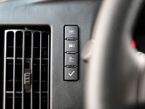 New 2025 GMC Savana 3500 w/ Driver Convenience Package image 22