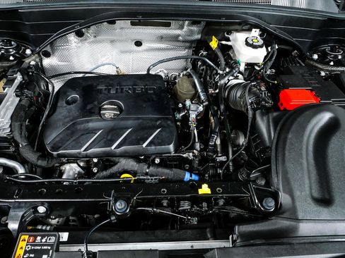 Certified 2025 Chevrolet TrailBlazer LT AWD/4WD image 32