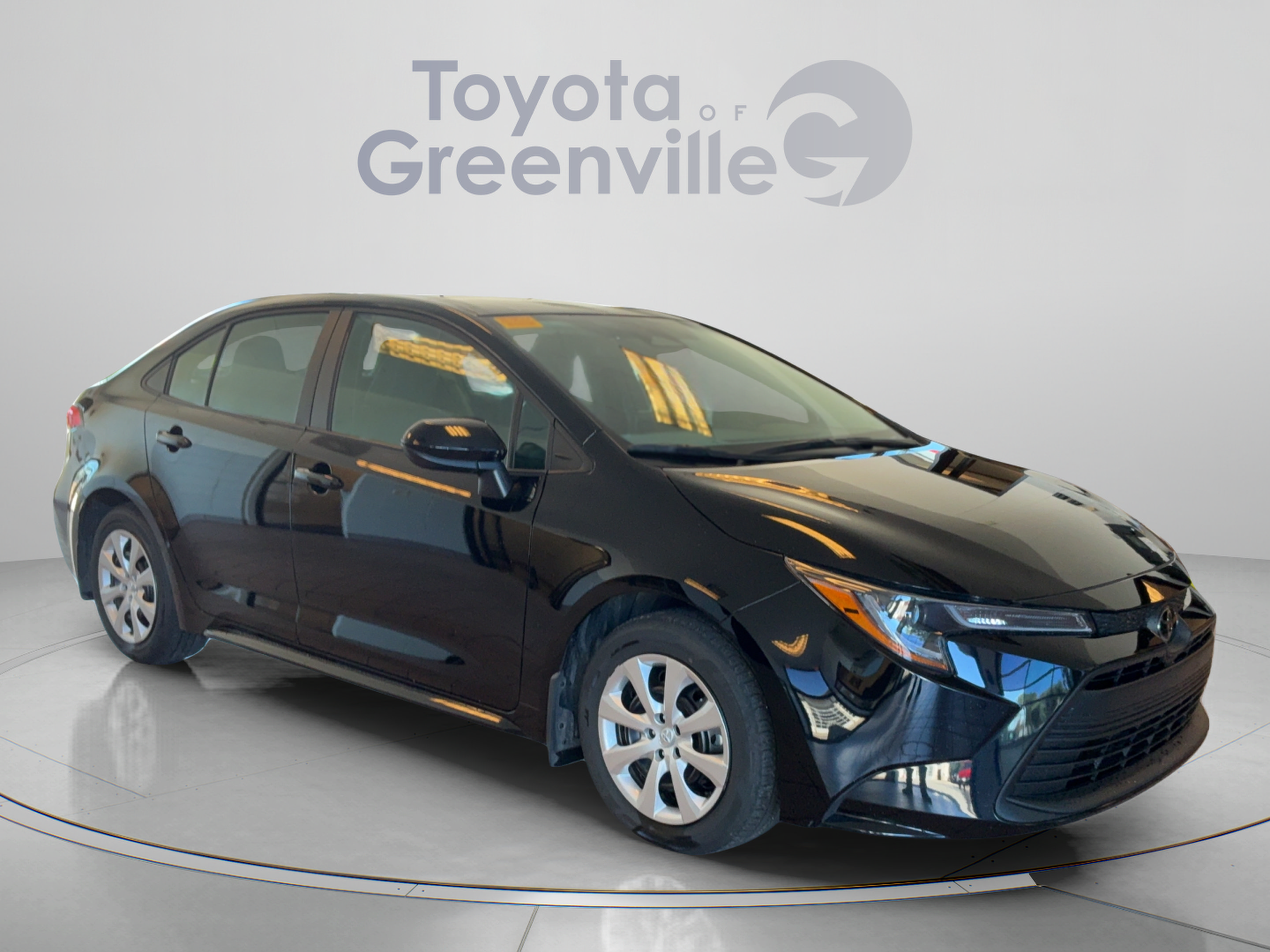 Used 2026 Toyota Corolla LE FWD image 8