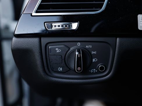 Used 2014 Audi A8 L TDI w/ Premium Package image 60