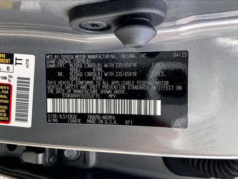 Certified 2025 Toyota Highlander XLE image 36