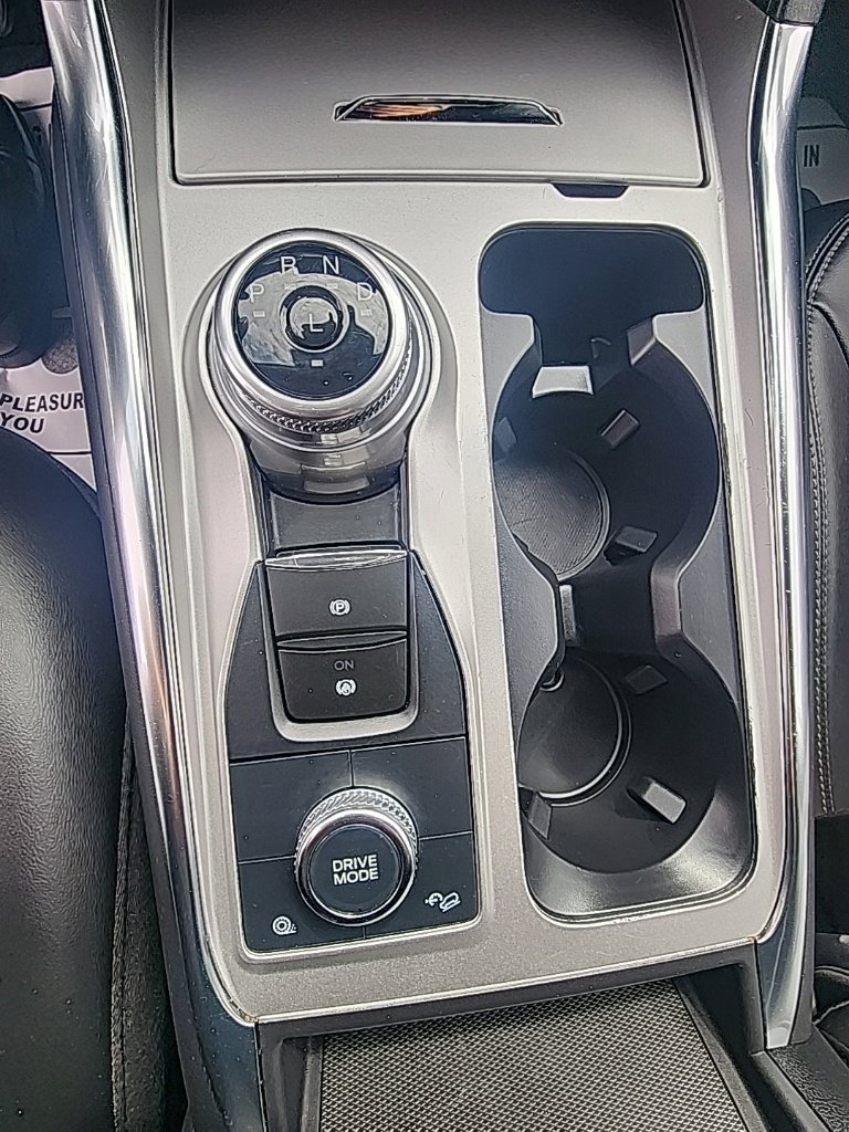 Used 2023 Ford Explorer XLT w/ Equipment Group 202A AWD/4WD image 21
