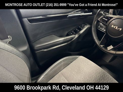 Used 2024 Kia Seltos S image 37