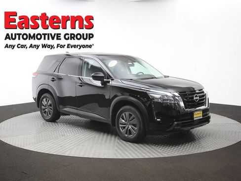 Used 2024 Nissan Pathfinder S AWD/4WD image 49