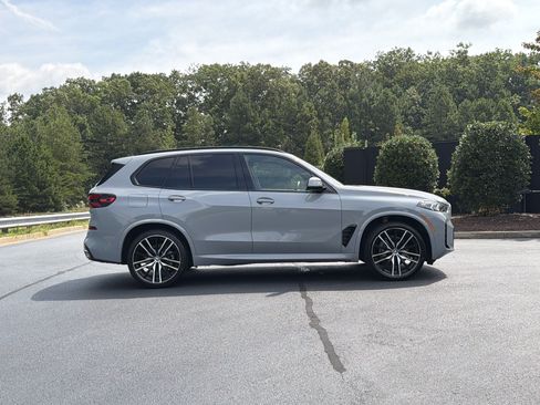 Used 2025 BMW X5 sDrive40i w/ M Sport Package RWD image 5