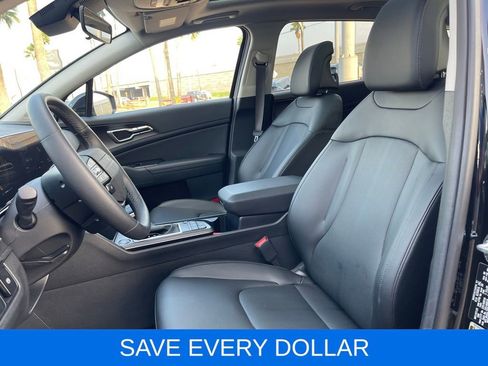 Used 2026 Kia Sportage EX w/ EX Panorama Roof Package FWD image 17