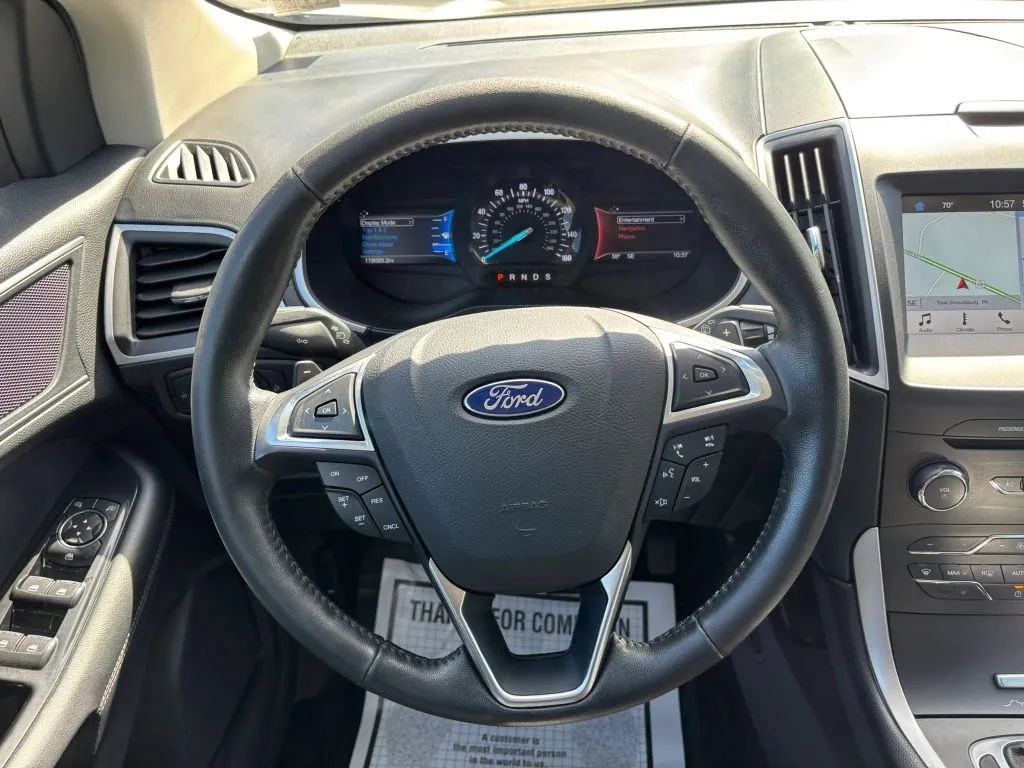 Used 2017 Ford Edge SEL w/ Equipment Group 201A AWD/4WD image 18