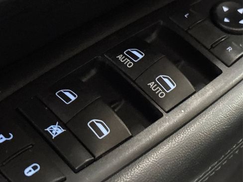 Used 2020 Jeep Grand Cherokee Limited image 33