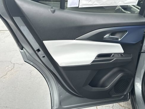 New 2026 Chevrolet Equinox EV LT image 24