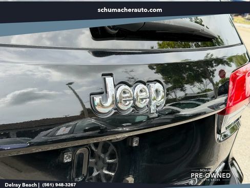 Certified 2020 Jeep Grand Cherokee Overland AWD/4WD image 15