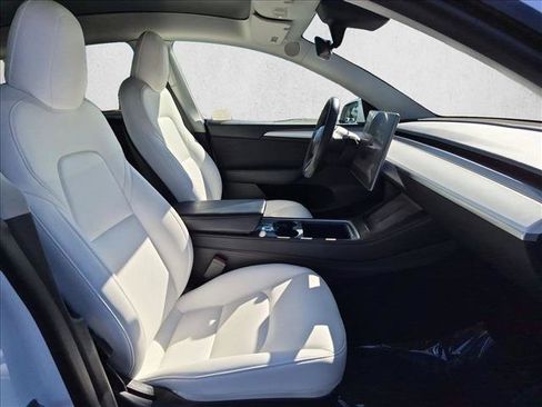 Used 2023 Tesla Model Y Long Range AWD/4WD image 22