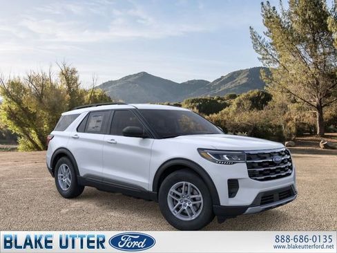 New 2026 Ford Explorer Active AWD/4WD image 7