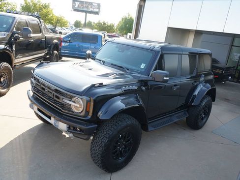 Used 2025 Ford Bronco Raptor AWD/4WD image 13