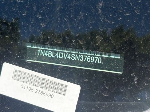 Used 2025 Nissan Altima 2.5 SV FWD image 27