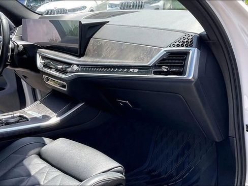 Certified 2024 BMW X5 xDrive40i w/ Parking Assistance Package image 15
