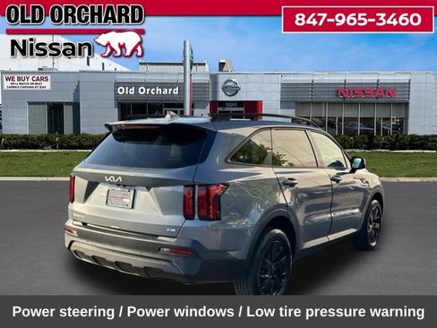 Used 2023 Kia Sorento S AWD/4WD image 5