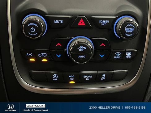 Used 2020 Dodge Durango SXT w/ 3rd Row Seating Group AWD/4WD image 24