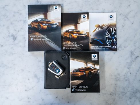 Used 2019 BMW i8 Roadster AWD/4WD image 19