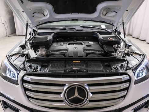 New 2026 Mercedes-Benz GLS 580 4MATIC image 36