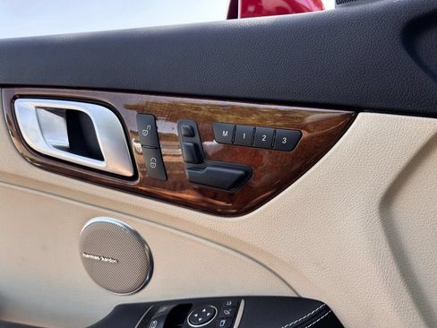 Used 2016 Mercedes-Benz SLK 300 image 22
