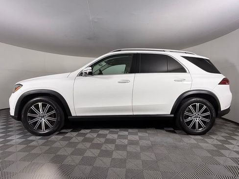 Used 2024 Mercedes-Benz GLE 350 4MATIC image 3