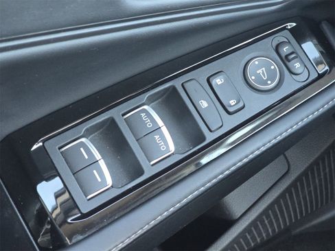 Used 2024 Honda Accord Touring image 13