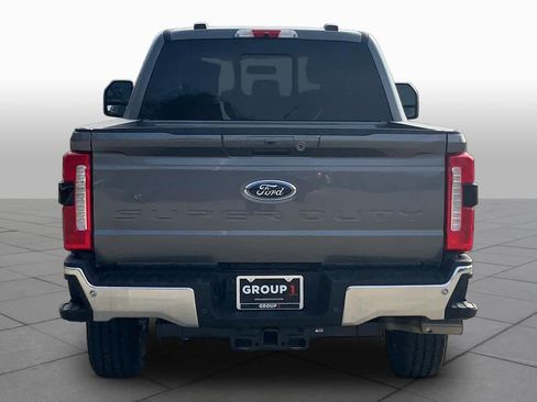 Used 2024 Ford F250 Lariat AWD/4WD image 9