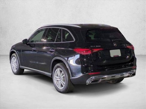 Certified 2025 Mercedes-Benz GLC 300 image 10