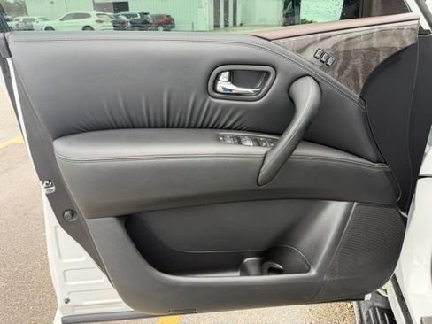 Used 2023 Nissan Armada Platinum w/ Captain's Chairs Package RWD image 25