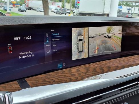 Used 2025 Cadillac Escalade Sport Platinum w/ LPO, Floor Liner Package image 20