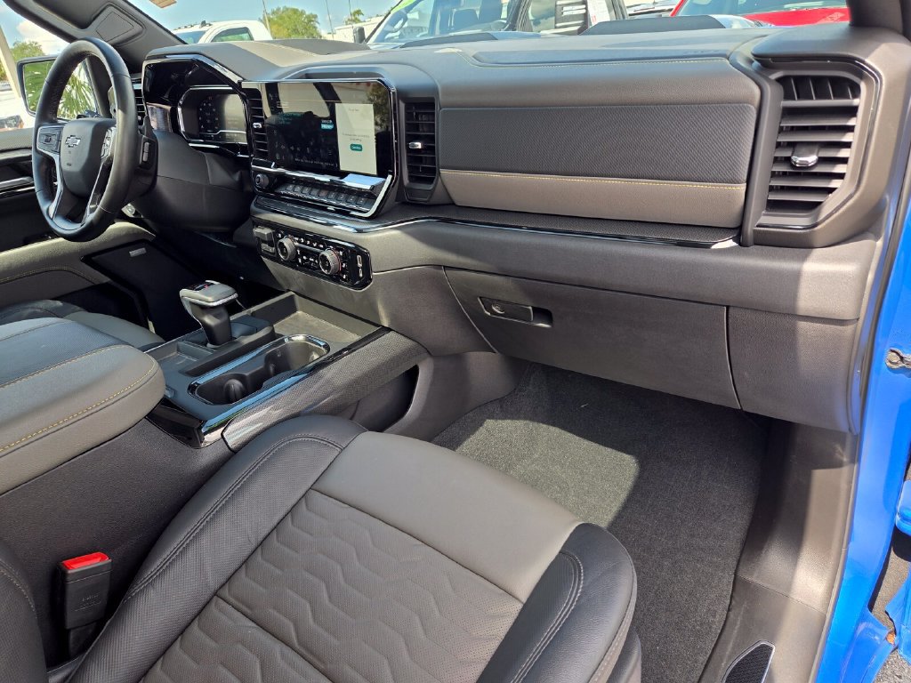 Used 2025 Chevrolet Silverado 1500 ZR2 w/ Technology Package AWD/4WD image 19