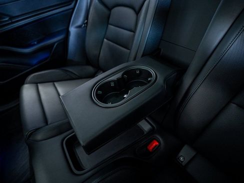 Used 2024 Porsche Taycan image 52