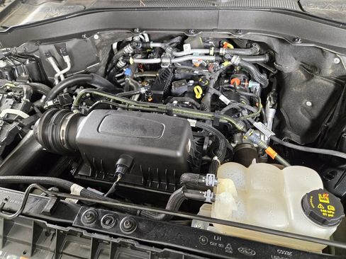 Used 2023 Ford Explorer XLT w/ Equipment Group 202A RWD image 24