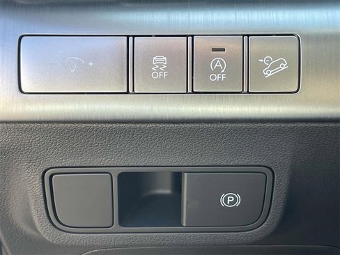 New 2026 Hyundai Kona SE image 17