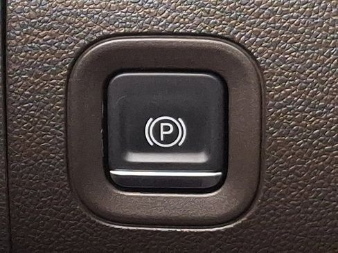 Used 2019 Chevrolet Silverado 1500 LT Trail Boss image 25