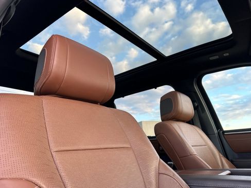 Used 2022 Toyota Tundra 1794 Edition image 15