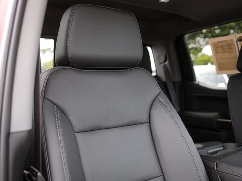 Used 2021 Chevrolet Silverado 1500 LT Trail Boss w/ Convenience Package II AWD/4WD image 36