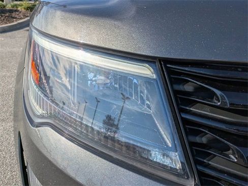 Certified 2017 Ford Explorer Sport w/ Equipment Group 401A image 10